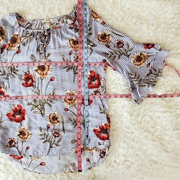 Como Blu Striped Floral Hi-Low Peasant Top - Picture 7 of 8